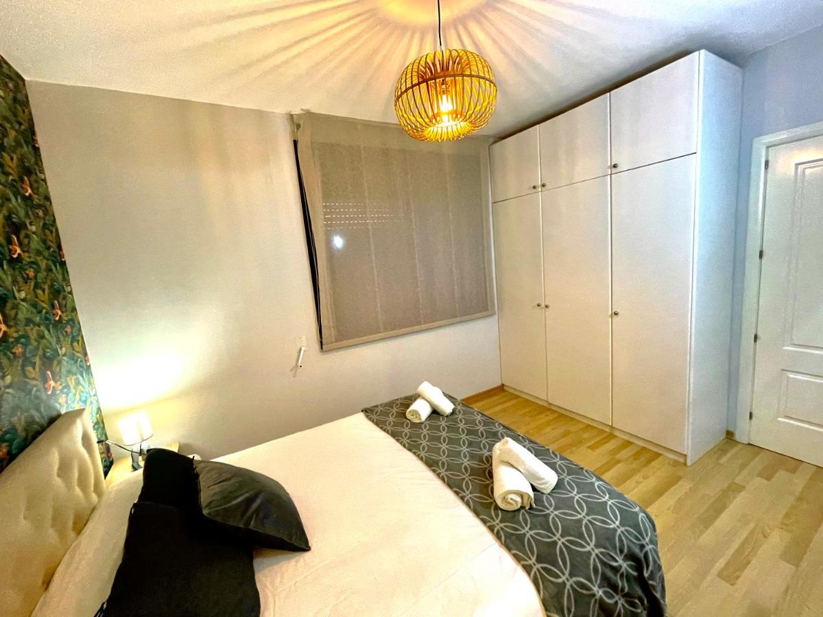 Seahomes Vacations, Fenals Beach&chic, Pk, Full Equipped Appartement *