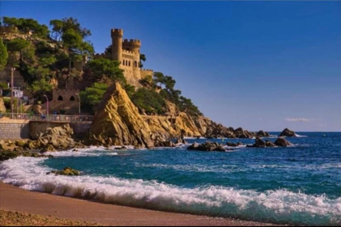 Seahomes Vacations, Fenals Beach&chic, Pk, Full Equipped * Lloret de Mar